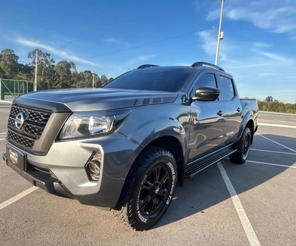 Nissan Frontier 2023 Cinza — foto 1 de 3