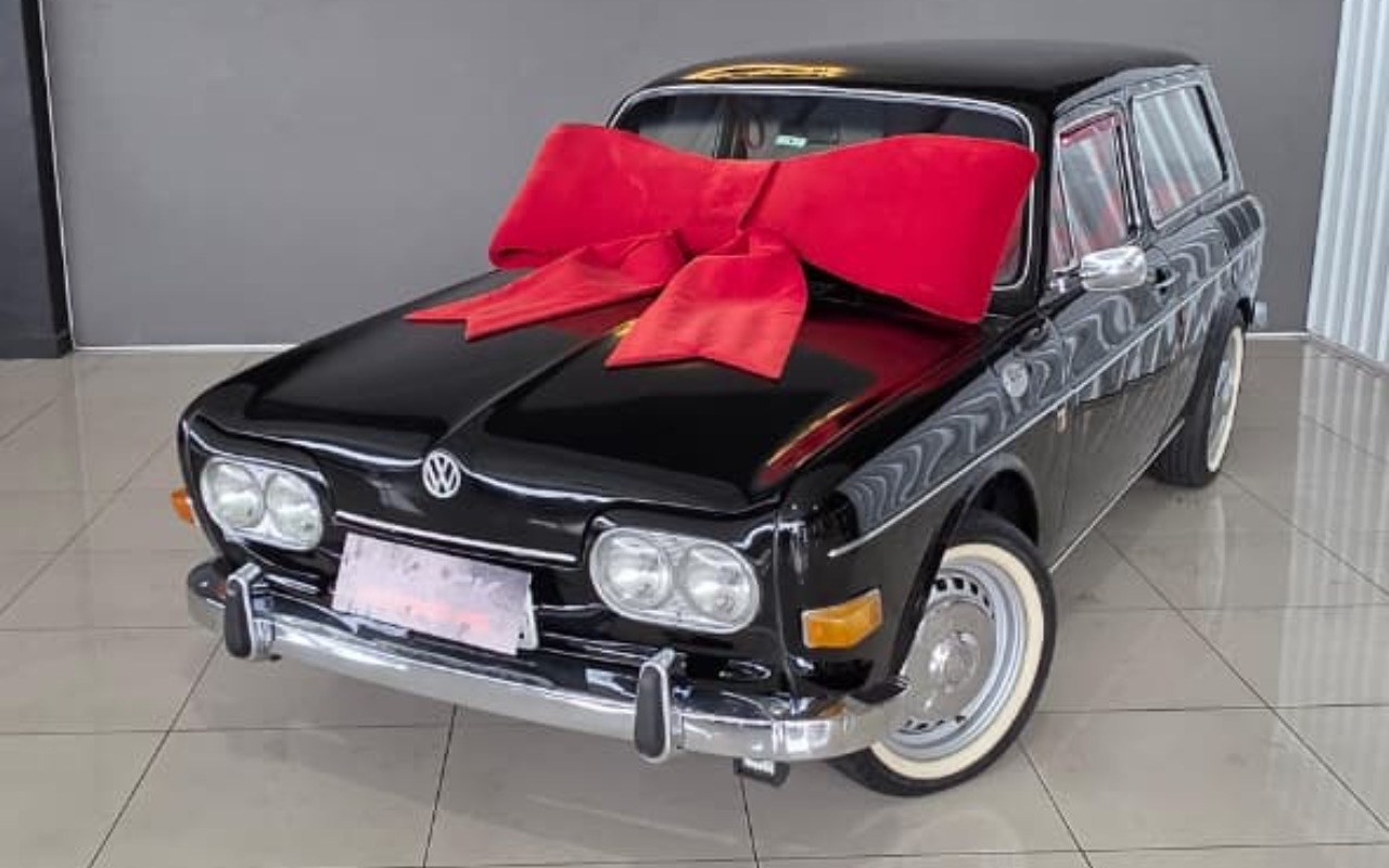 Volkswagen Variant 1600 1971 Preto — foto 1 de 3