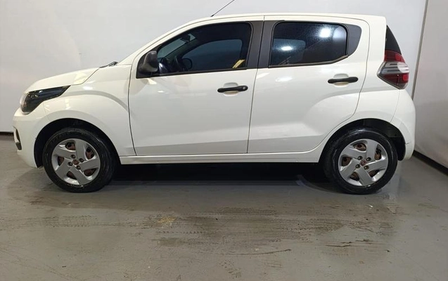 imagem-https://www.socarrao.com.br/sc-vehicle-images-prod/3654372/1789171387586-8453096_19_B_e561e96507.jpeg