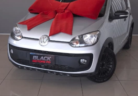 Volkswagen Up! 2017 Prata — foto 1 de 3
