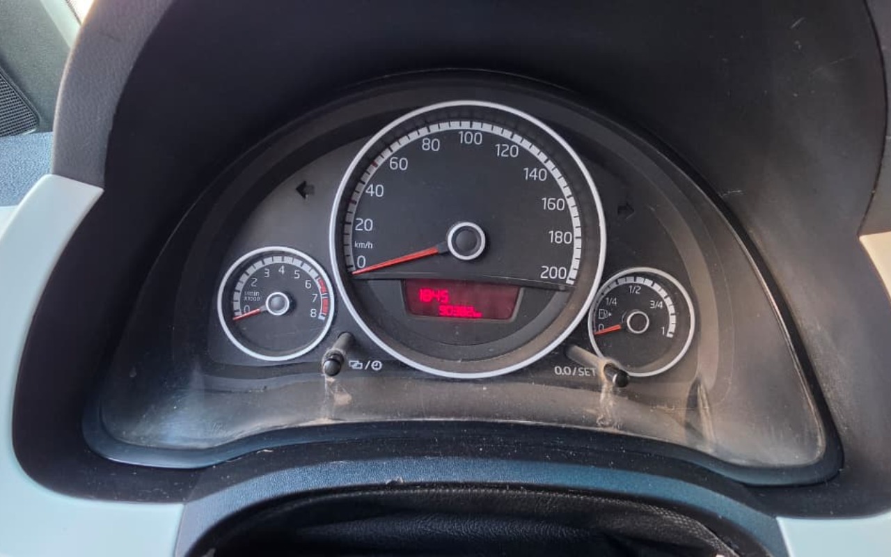imagem-https://www.socarrao.com.br/sc-vehicle-images-prod/3654594/1788573921335-V2hhdHNBcHAgSW1hZ2UgMjAyNi0wOS0wNCBhdCAxMC41Mi4wMy5qcGVn.jpeg