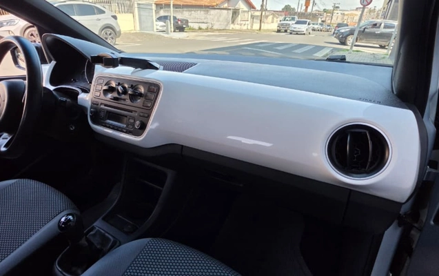 imagem-https://www.socarrao.com.br/sc-vehicle-images-prod/3654594/1788573921581-V2hhdHNBcHAgSW1hZ2UgMjAyNi0wOS0wNCBhdCAxMC41Mi4wNCAoMikuanBlZw.jpeg