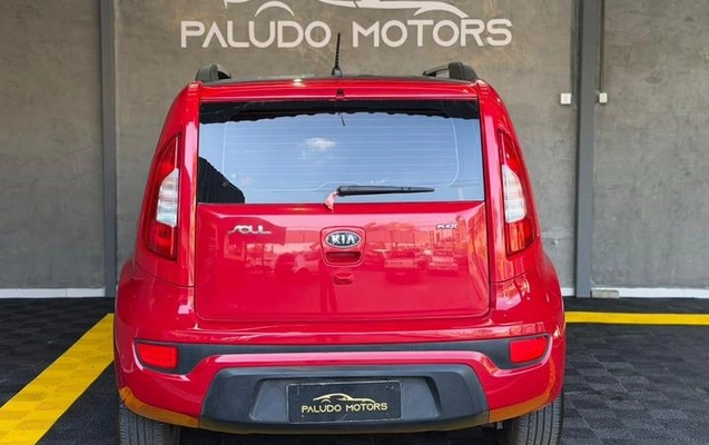imagem-https://www.socarrao.com.br/sc-vehicle-images-prod/3662375/1789586524245-8452935_1_B_d222deca51.jpeg