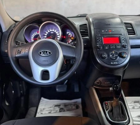 imagem-https://www.socarrao.com.br/sc-vehicle-images-prod/3662375/1789586524246-8452935_7_B_60eda3fcc9.jpeg