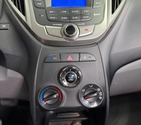 imagem-https://www.socarrao.com.br/sc-vehicle-images-prod/3662440/1789332682241-8424532_13_B_0e771d54ce.jpeg