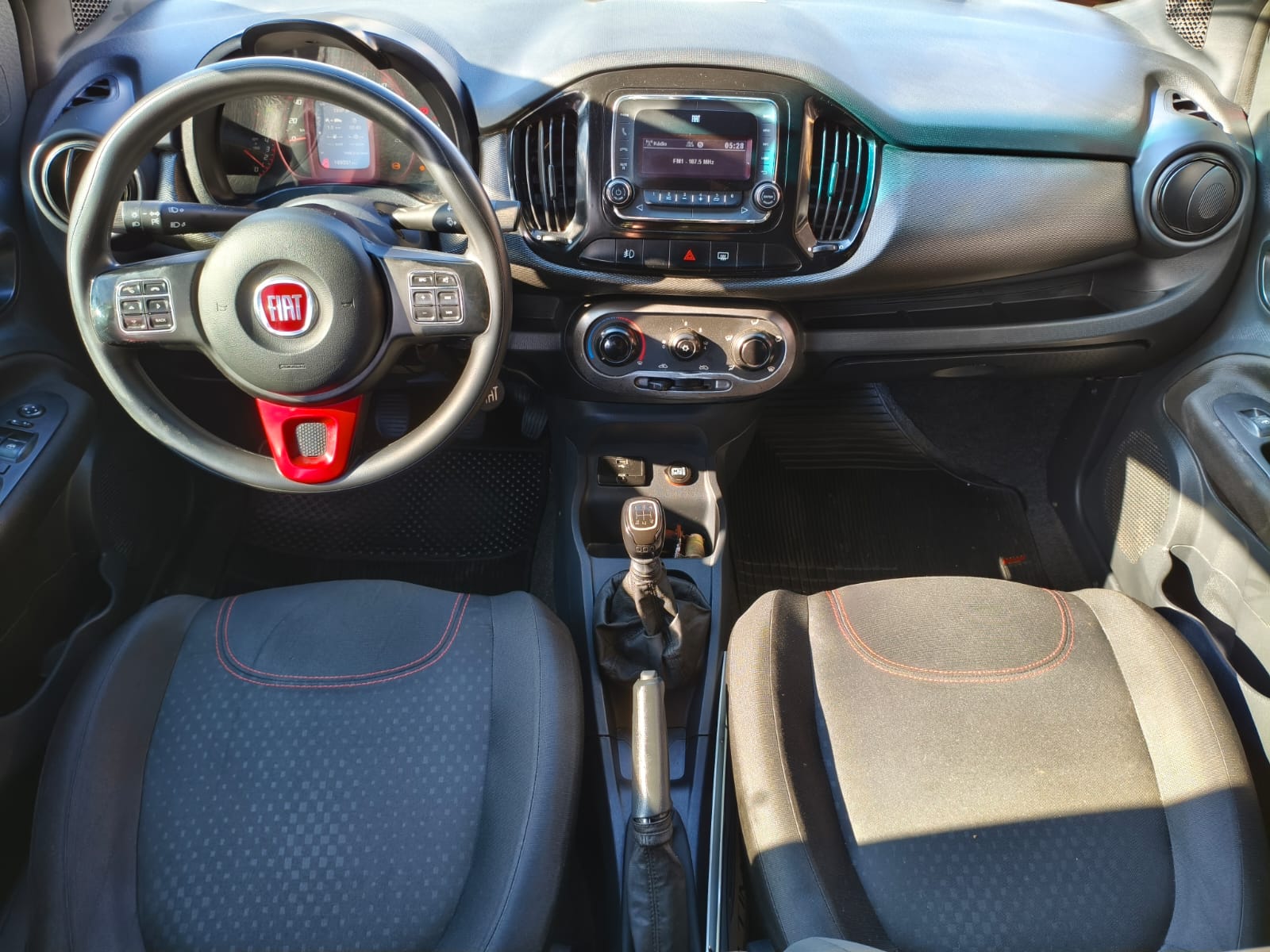 imagem-https://www.socarrao.com.br/sc-vehicle-images-prod/3663/1769987768900-7168818OR_1765986355_19_540.jpg