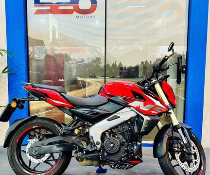 BAJAJ DOMINAR NS400Z 2026 Vermelho — foto 1 de 3