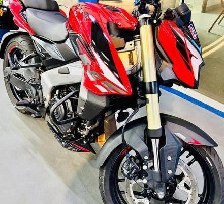 imagem-https://www.socarrao.com.br/sc-vehicle-images-prod/3663461/1789422734942-8452809_0_B_9127c045b6.jpeg