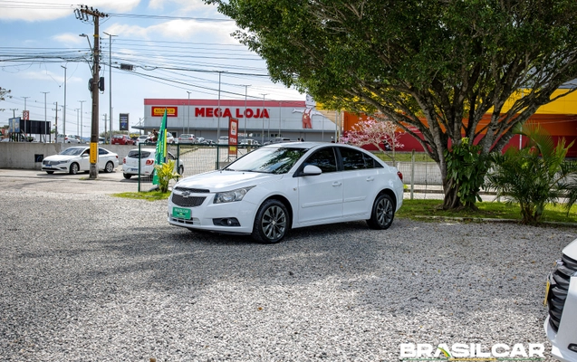 imagem-https://www.socarrao.com.br/sc-vehicle-images-prod/3663956/1788607860428-003_603955f14f1aa0f32fccec625e4ced77.jpg