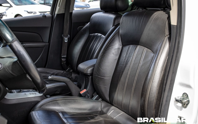 imagem-https://www.socarrao.com.br/sc-vehicle-images-prod/3663956/1788607860452-003_65fec0c67fc49f100350e20a3ddc8934.jpg