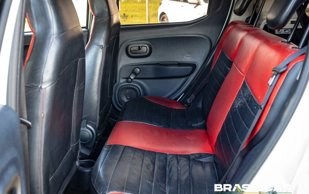 imagem-https://www.socarrao.com.br/sc-vehicle-images-prod/3664636/1788610058668-003_6e31b17c582bb927af0a17668a38a34d.jpg