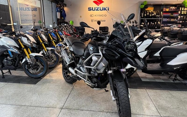 imagem-https://www.socarrao.com.br/sc-vehicle-images-prod/3664668/1788610115529-8453203_4_B_8c6e10d452.jpeg