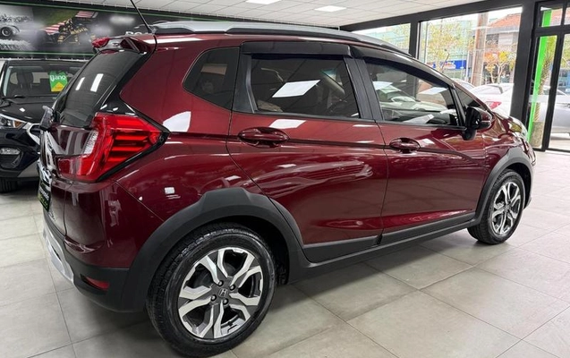 imagem-https://www.socarrao.com.br/sc-vehicle-images-prod/3664948/1788618279834-8379711_5_B_1182d0a1c8.jpeg