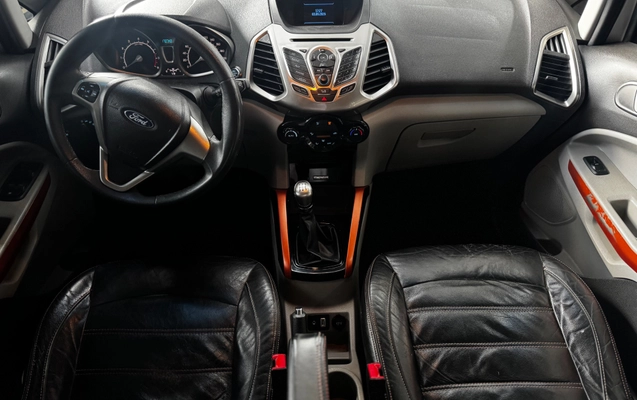 imagem-https://www.socarrao.com.br/sc-vehicle-images-prod/3665152/1788611228480-1f3f077431544515a3a84d4307a7dad3_1788467620839.jpg
