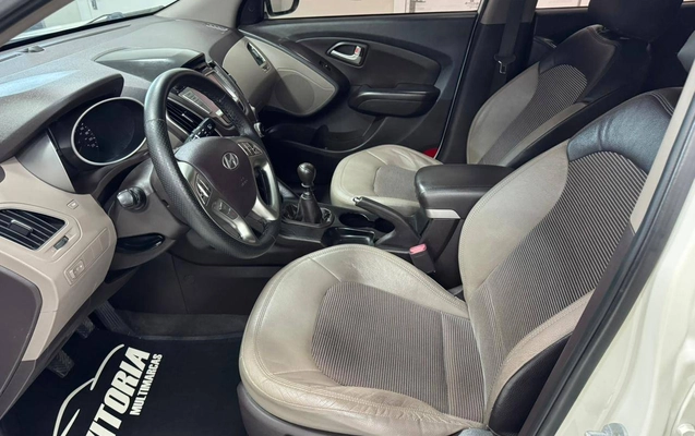 imagem-https://www.socarrao.com.br/sc-vehicle-images-prod/3665242/1788611543550-f3a0423422274f0e8350e30331594d85_1788356464043.jpg