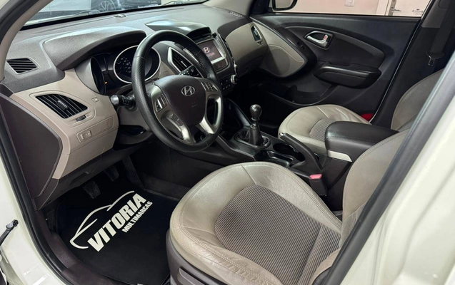 imagem-https://www.socarrao.com.br/sc-vehicle-images-prod/3665242/1788611543551-47a8d4023ed9474cbdf65455d1e05b1c_1788356464067.jpg