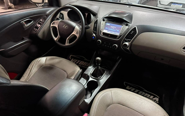 imagem-https://www.socarrao.com.br/sc-vehicle-images-prod/3665242/1788611543552-cc04b418bf3c4de1b2486ad023a3ba9d_1788356464079.jpg