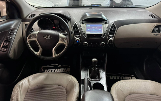 imagem-https://www.socarrao.com.br/sc-vehicle-images-prod/3665242/1788611543553-8a7986d3bbe54b0c9d18c0efbcf5a3d6_1788356464095.jpg