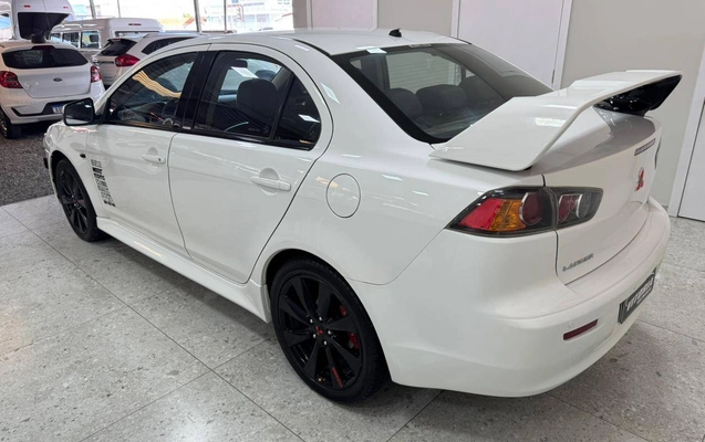 imagem-https://www.socarrao.com.br/sc-vehicle-images-prod/3665243/1788611544265-a894140bc40445e8b484c8d3c022fb47_1788359038600.jpg