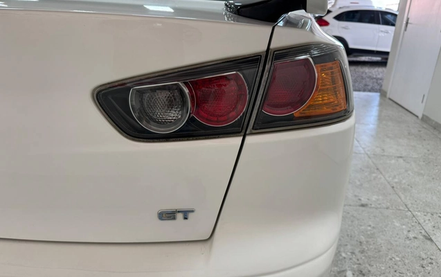 imagem-https://www.socarrao.com.br/sc-vehicle-images-prod/3665243/1788611544266-ff1740e078714bdc81dad8467f54dc34_1788359038610.jpg