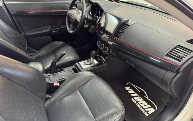 imagem-https://www.socarrao.com.br/sc-vehicle-images-prod/3665243/1788611544270-22fb6f5c333146cd964fd98473794b48_1788359038639.jpg