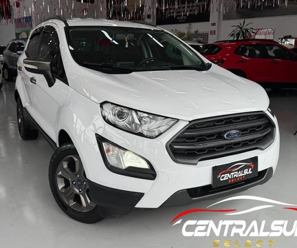 Ford EcoSport 2018 Branco — foto 1 de 3