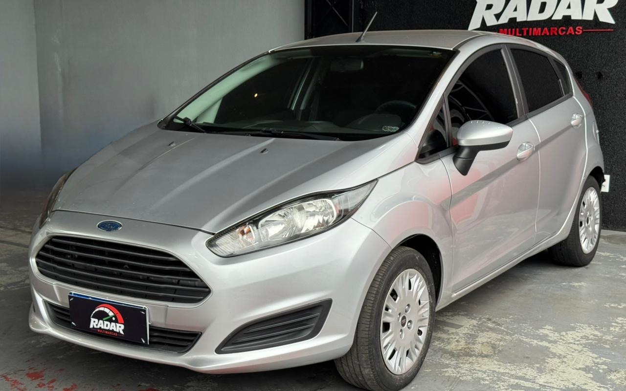 Ford Fiesta 1.5 16V Flex Mec. 5p 2014 Prata — foto 1 de 3