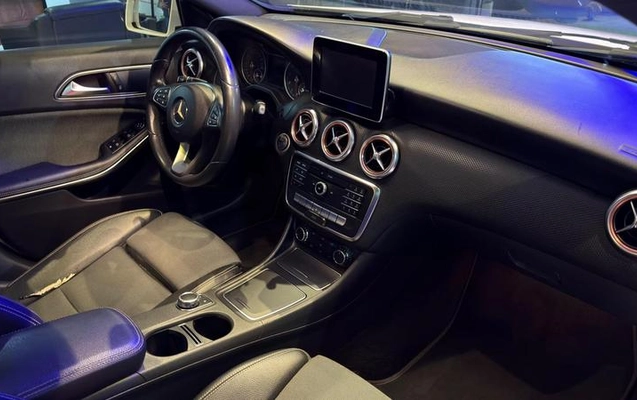 imagem-https://www.socarrao.com.br/sc-vehicle-images-prod/3665873/1789161457516-8449705_13_B_c7738e4379.jpeg