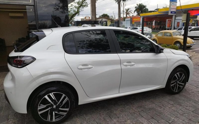 imagem-https://www.socarrao.com.br/sc-vehicle-images-prod/3665876/1789225005148-8402075_3_B_1743a7c439.jpeg