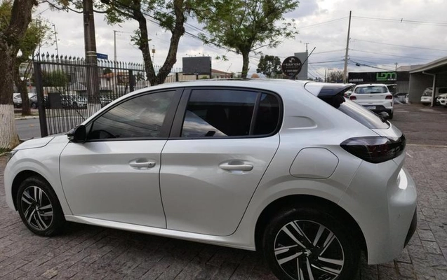 imagem-https://www.socarrao.com.br/sc-vehicle-images-prod/3665876/1789225005153-8402075_5_B_03d7261811.jpeg