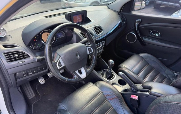 imagem-https://www.socarrao.com.br/sc-vehicle-images-prod/3666113/1788616333720-8443412_8_B_044f3cf7d2.jpeg