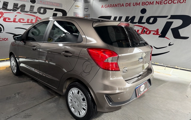 imagem-https://www.socarrao.com.br/sc-vehicle-images-prod/3666190/1788614285506-13cdf898-34f4-420a-836a-3195894d6c68.jpg