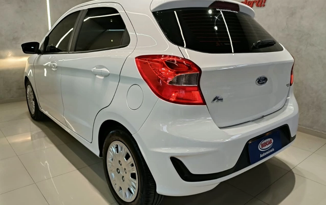 imagem-https://www.socarrao.com.br/sc-vehicle-images-prod/3666192/1788614295629-003_2028bd56e0c643c0a6a41324d6e48b70.jpeg