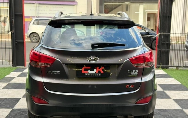 imagem-https://www.socarrao.com.br/sc-vehicle-images-prod/3666198/1788614475792-8287026_8_B_516be35dbb.jpeg