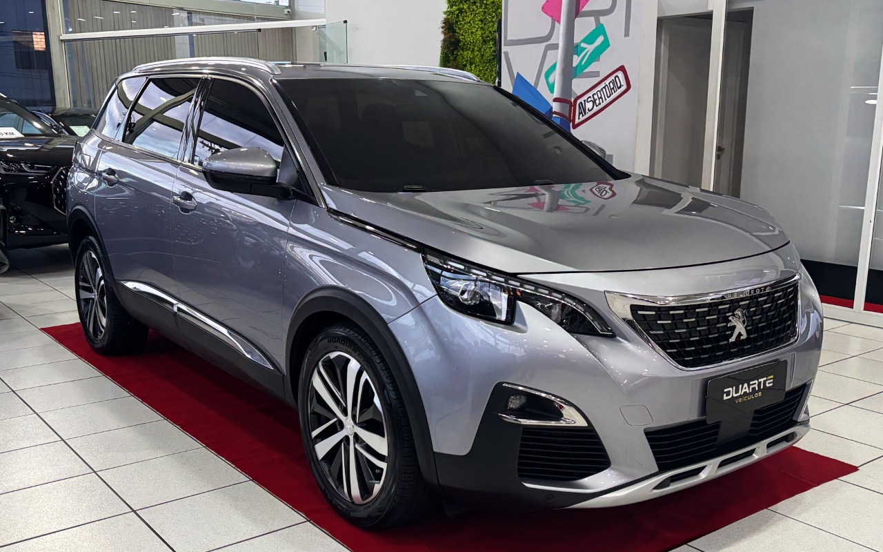 Peugeot 5008 2019 Prata — foto 1 de 3