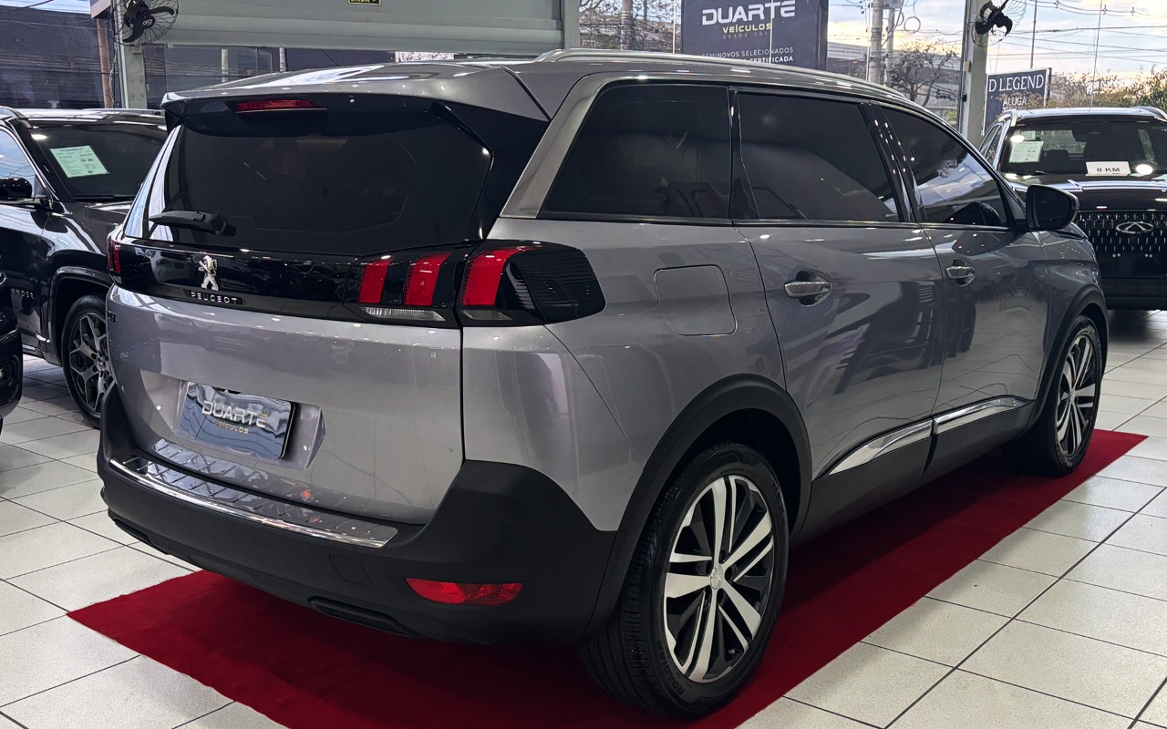 imagem-https://www.socarrao.com.br/sc-vehicle-images-prod/3666250/1788614577258-MDA4LmpwZw.jpg