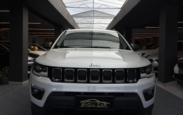 imagem-https://www.socarrao.com.br/sc-vehicle-images-prod/3666549/1788964146076-8444155_23_B_cdf7c4d674.jpeg
