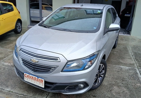 Chevrolet Onix 2016 Prata — foto 1 de 3
