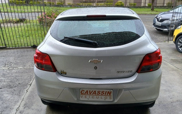 imagem-https://www.socarrao.com.br/sc-vehicle-images-prod/3666555/1788615333199-MTc4ODYxNDk3MzA0Njc0OTYwMzg0NTUyMTI3MTQ0MTIuanBn.jpg