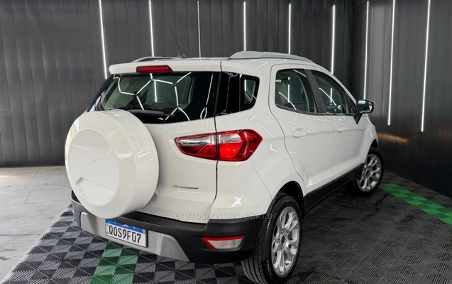 imagem-https://www.socarrao.com.br/sc-vehicle-images-prod/3666670/1788615585127-31c9c75630123f50b75d89de33473756_big.jpeg