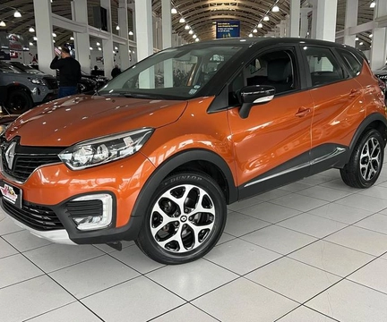 Renault Captur 2018 Laranja — foto 1 de 3
