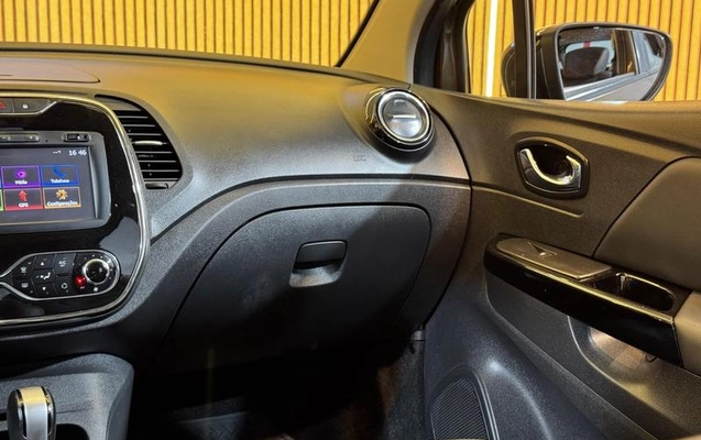 imagem-https://www.socarrao.com.br/sc-vehicle-images-prod/3666710/1789139491844-8418449_15_B_f74b26204d.jpeg
