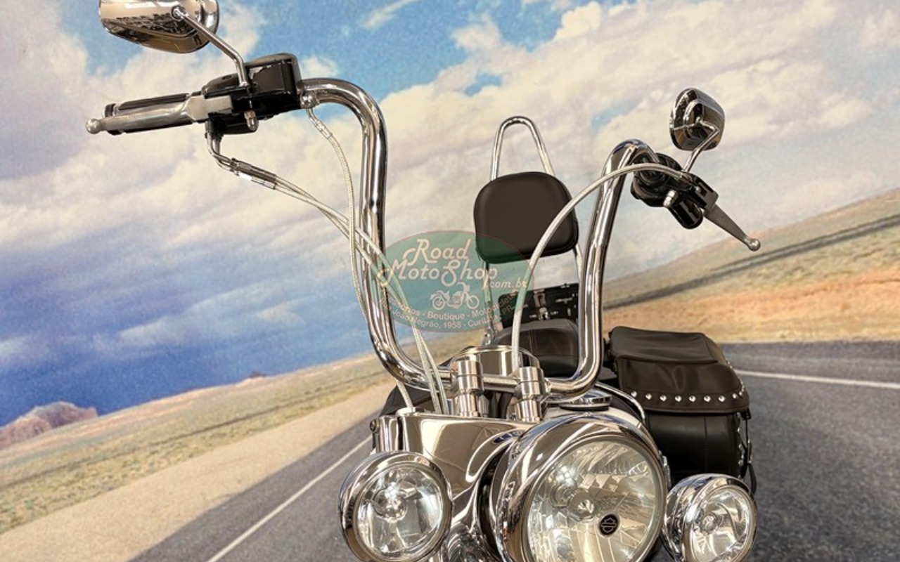 imagem-https://www.socarrao.com.br/sc-vehicle-images-prod/3666767/1788615722987-REVMVVhFIEJSQU5DQSAyMDA2XzguanBn.jpg