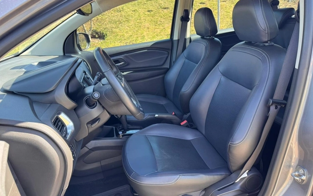 imagem-https://www.socarrao.com.br/sc-vehicle-images-prod/3666834/1788615844263-V2hhdHNBcHAgSW1hZ2UgMjAyNi0wOS0wMyBhdCAxNy4xNi40MCAoMykuanBlZw.jpeg