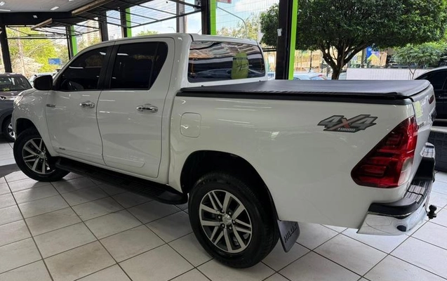 imagem-https://www.socarrao.com.br/sc-vehicle-images-prod/3666861/1788975264840-8397461_3_B_c3fad18aef.jpeg