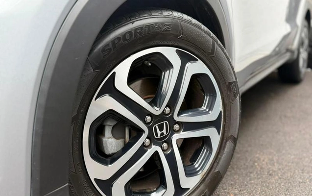 imagem-https://www.socarrao.com.br/sc-vehicle-images-prod/3667155/1789671925187-8453629_6_B_03f4bbc7fe.jpeg