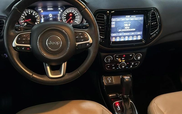 imagem-https://www.socarrao.com.br/sc-vehicle-images-prod/3667191/1789659296901-8453622_14_B_b431c908ca.jpeg