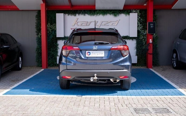 imagem-https://www.socarrao.com.br/sc-vehicle-images-prod/3667570/1789044493138-8453564_8_B_0c43b17919.jpeg
