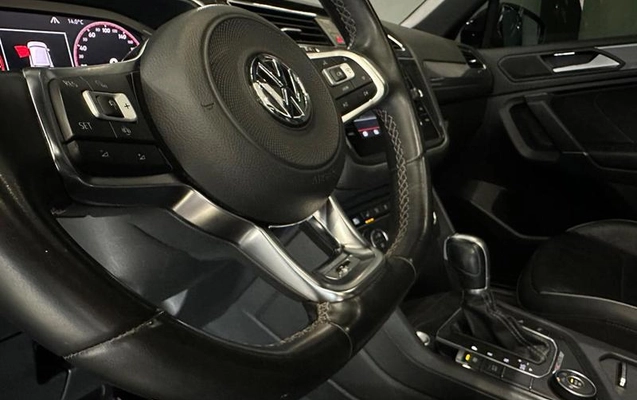 imagem-https://www.socarrao.com.br/sc-vehicle-images-prod/3667624/1789663692832-8453767_17_B_90889db167.jpeg