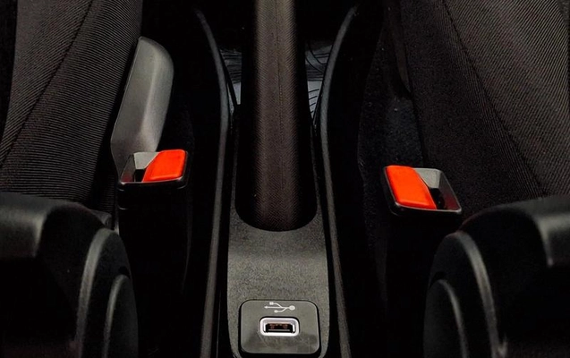 imagem-https://www.socarrao.com.br/sc-vehicle-images-prod/3667627/1789219702644-8453591_21_B_8c7503ad20.jpeg